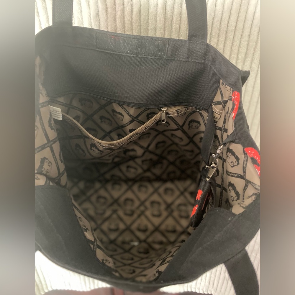 Betty Boop Black Shoulder / Tote Bag with Designs - Picture 12 of 14